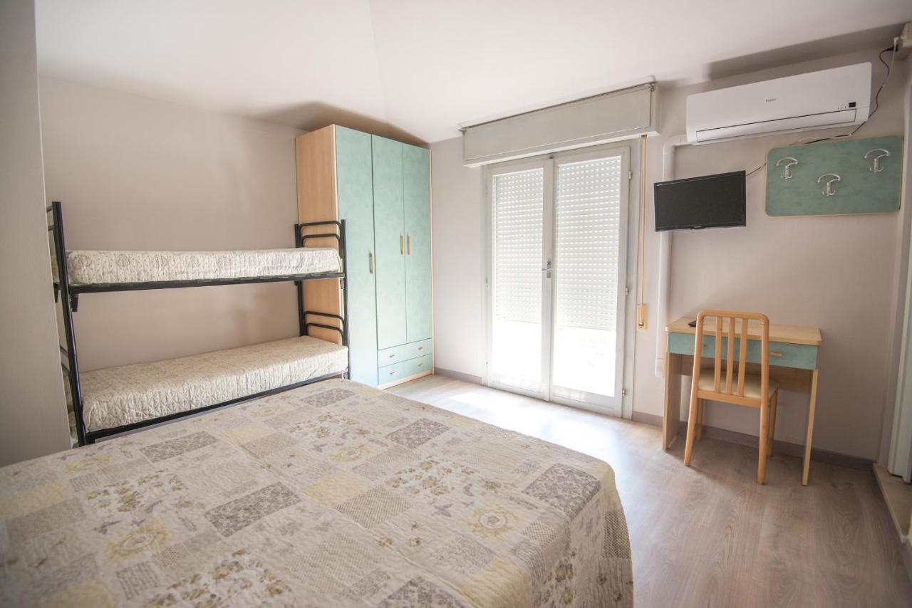 Hotel Avenusta Viserba Di Rimini Εξωτερικό φωτογραφία