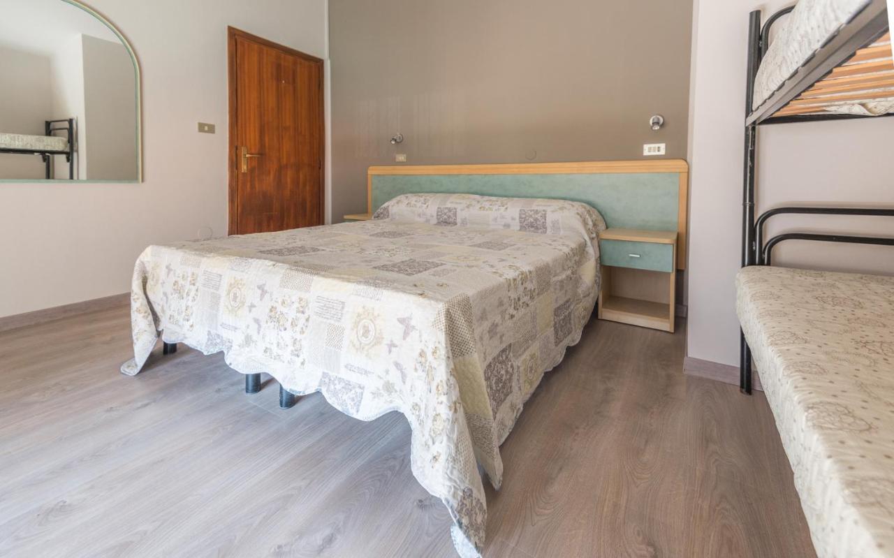 Hotel Avenusta Viserba Di Rimini Εξωτερικό φωτογραφία