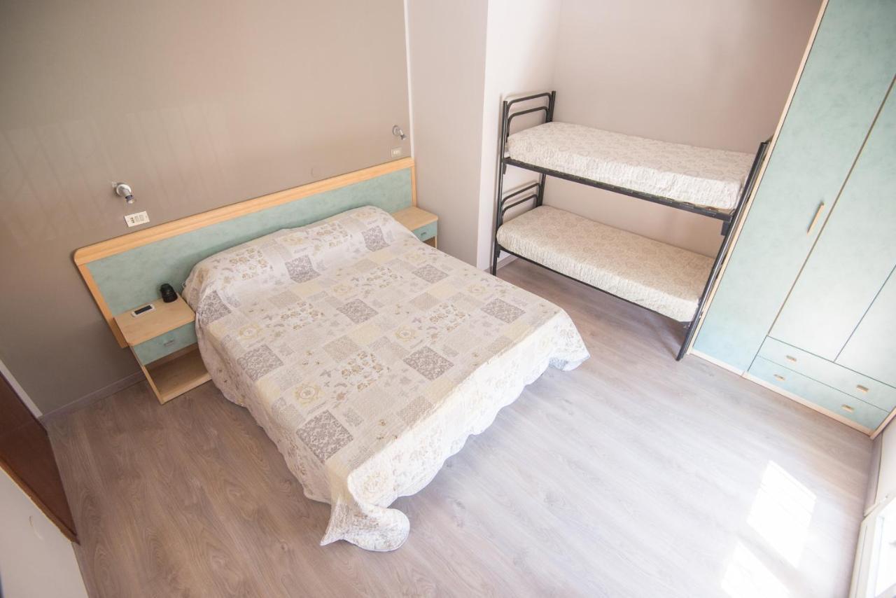 Hotel Avenusta Viserba Di Rimini Εξωτερικό φωτογραφία